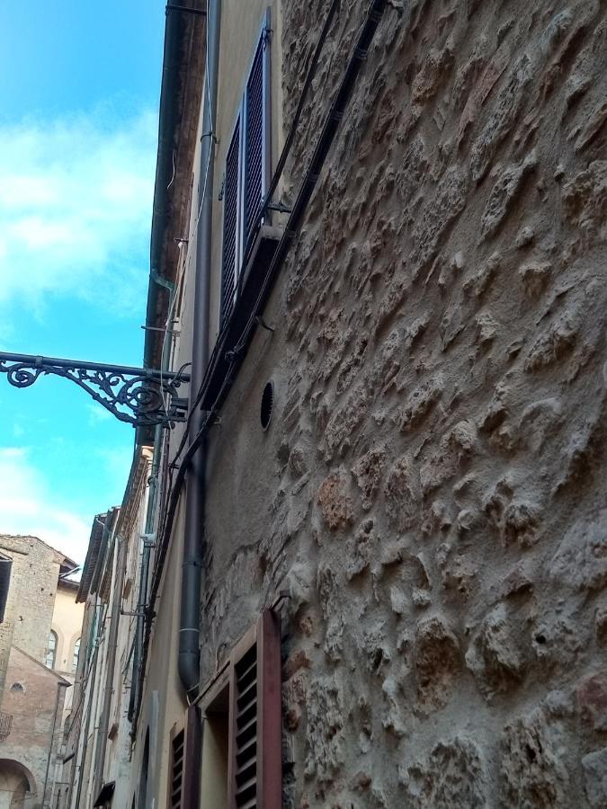 Appartamento Il Mandorlo Nel Centro Di โวลแตร์รา ภายนอก รูปภาพ